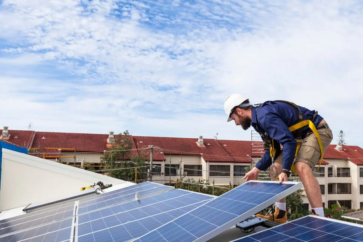 Home Battery Storage Incentives in 2026: What Is Still Available